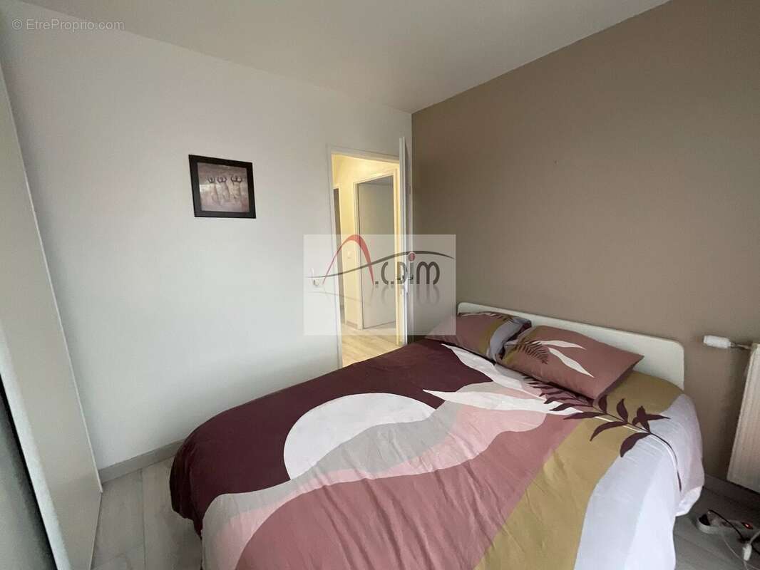 Appartement à VERT-SAINT-DENIS