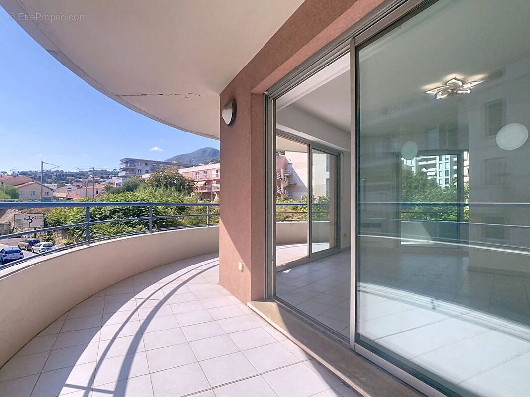 Appartement à MENTON