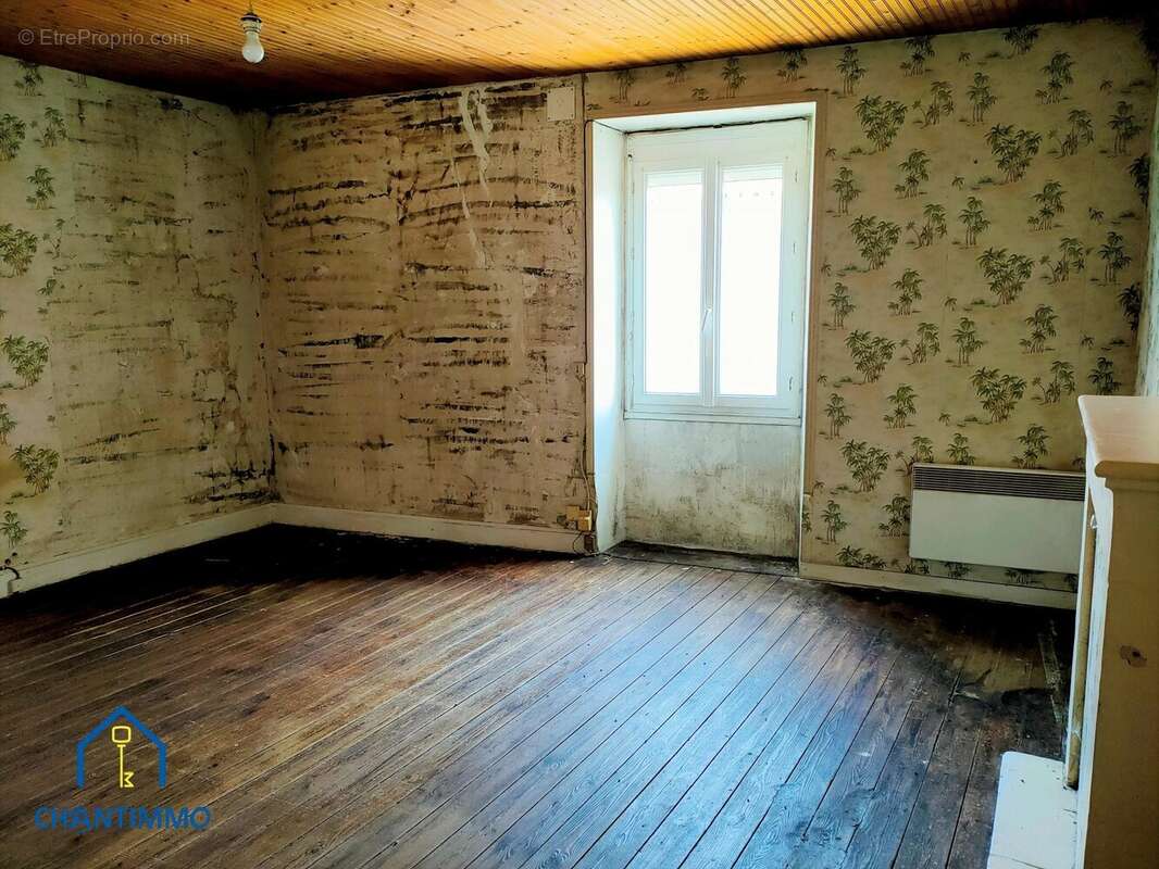 Maison à L'HERMENAULT