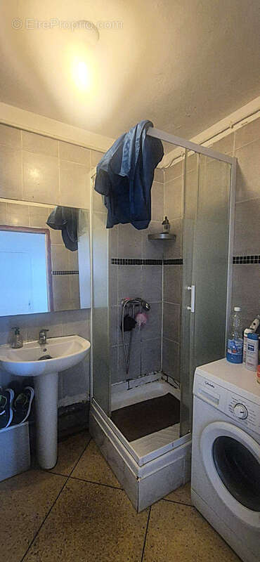 Appartement à MARSEILLE-3E