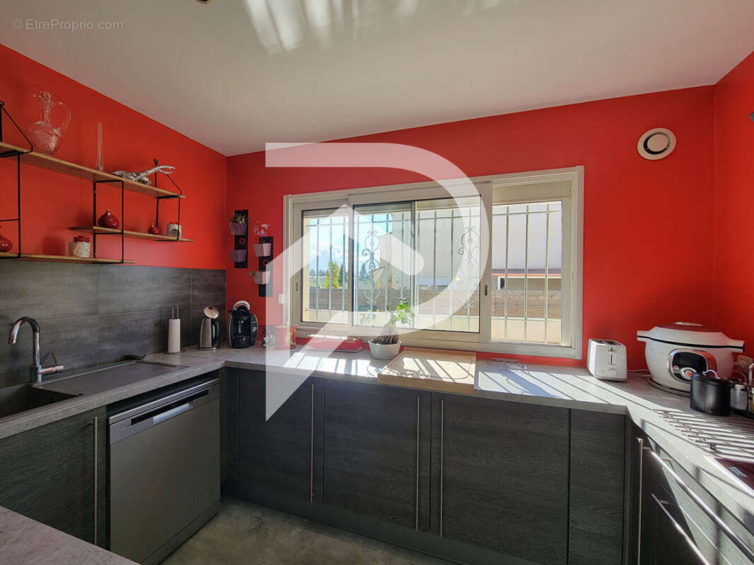 Maison à LATOUR-BAS-ELNE