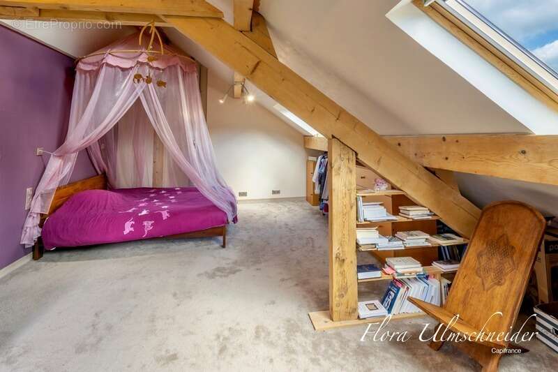 Propriété d'exception avec vue lac et Mont Blanc – 271 m² – DPE C – Ontex - 35 minutes de Chambéry, 40 minutes d’Aix-les-Bains,  - photo 23