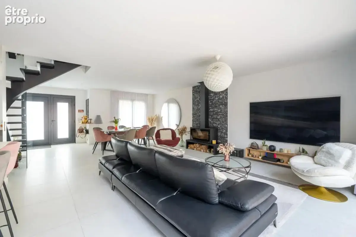 Maison de 6 pièces de 180 m² à Jouars-Pontchartrain - photo 9