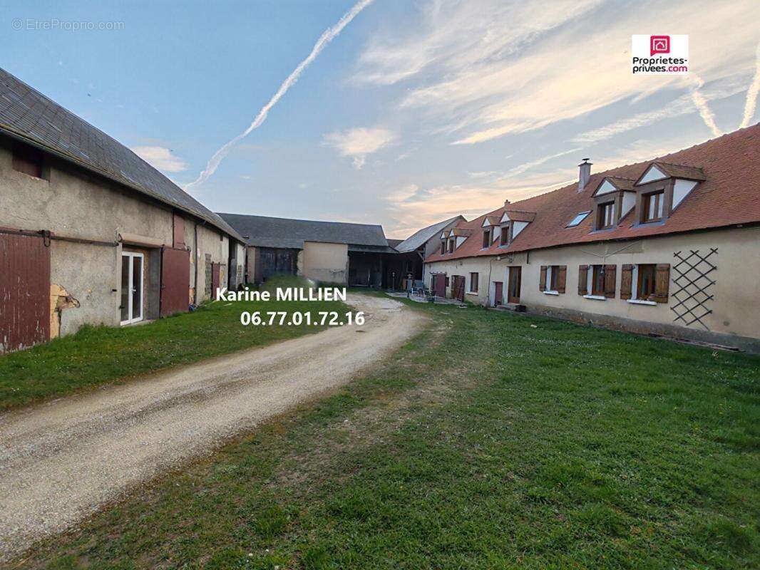 Maison à LE BOULLAY-MIVOYE