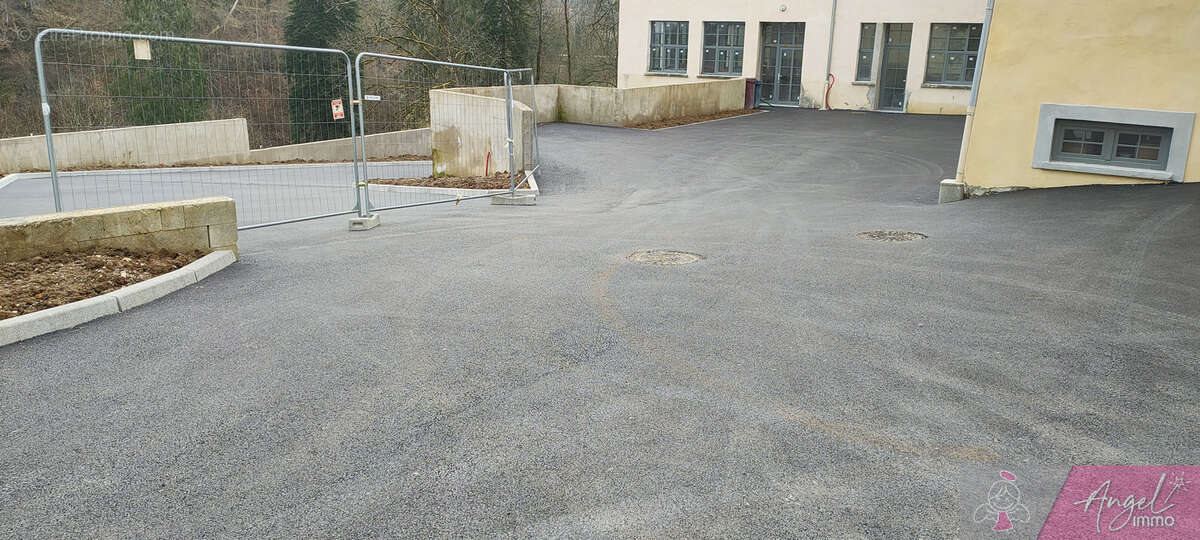 Appartement à BYANS-SUR-DOUBS