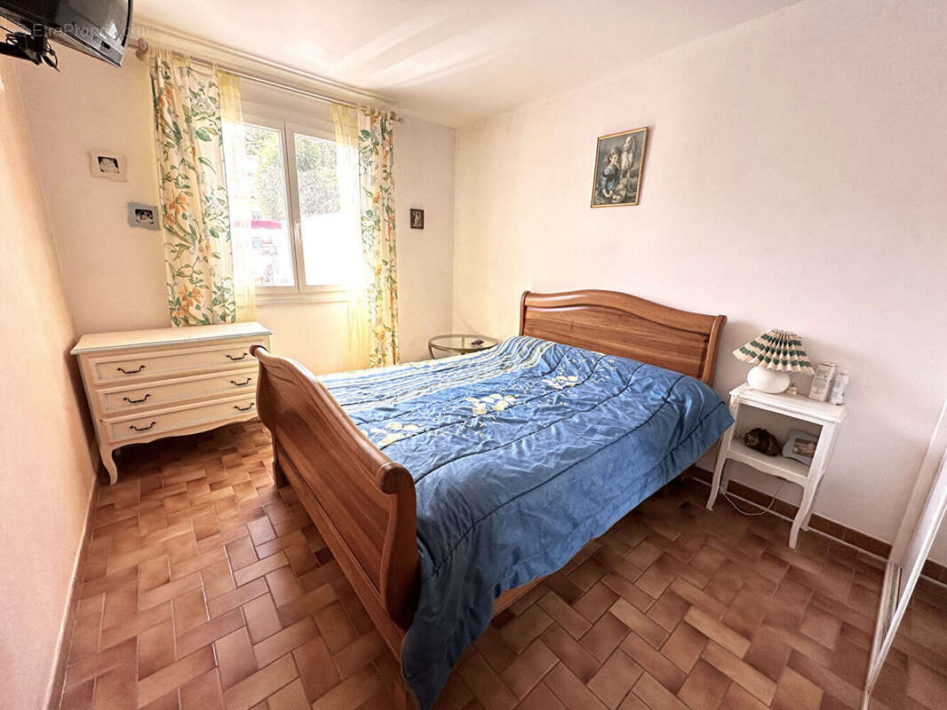 Maison à L'ISLE-SUR-LA-SORGUE