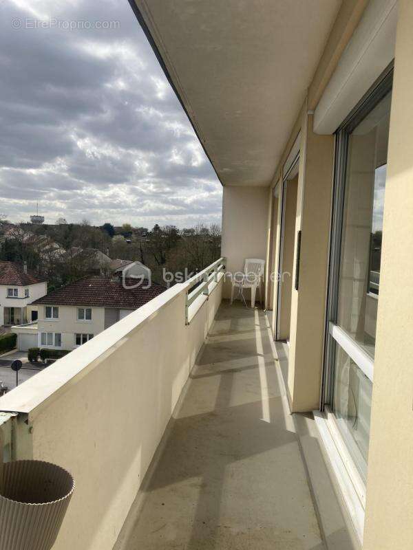 Bel appartement lumineux avec 3 chambres et grand balcon - photo 8