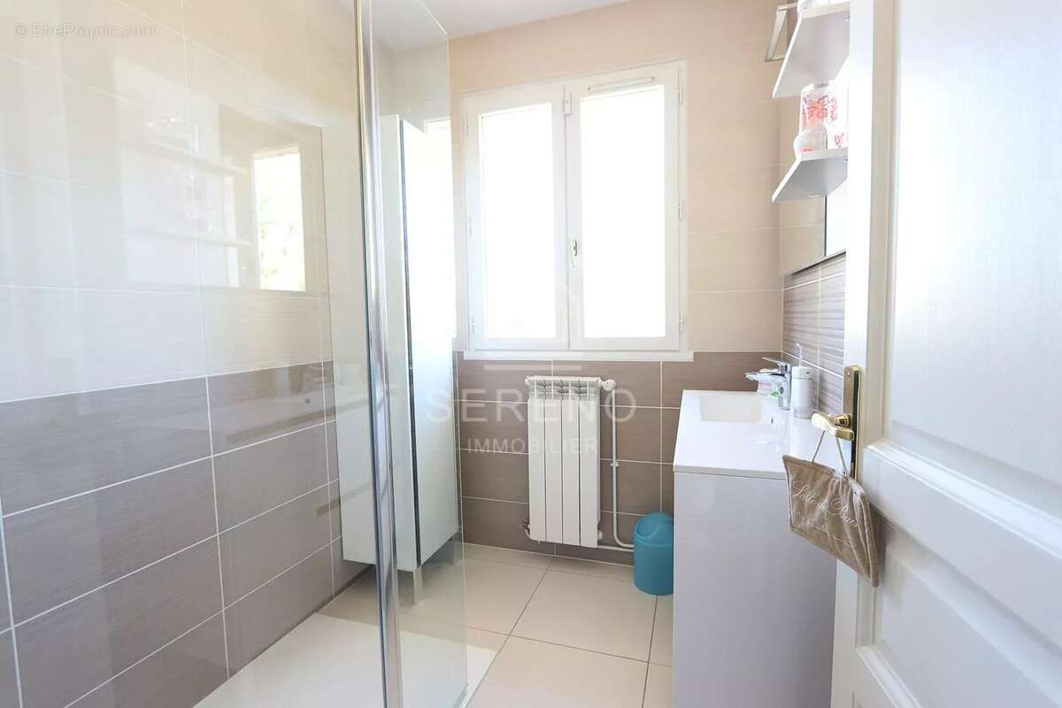 Maison à CHAMPS-SUR-MARNE