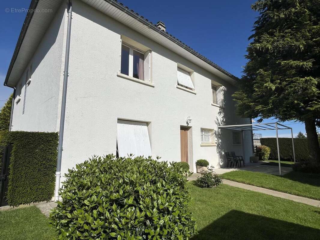 façade arrière - Maison à LACAPELLE-MARIVAL