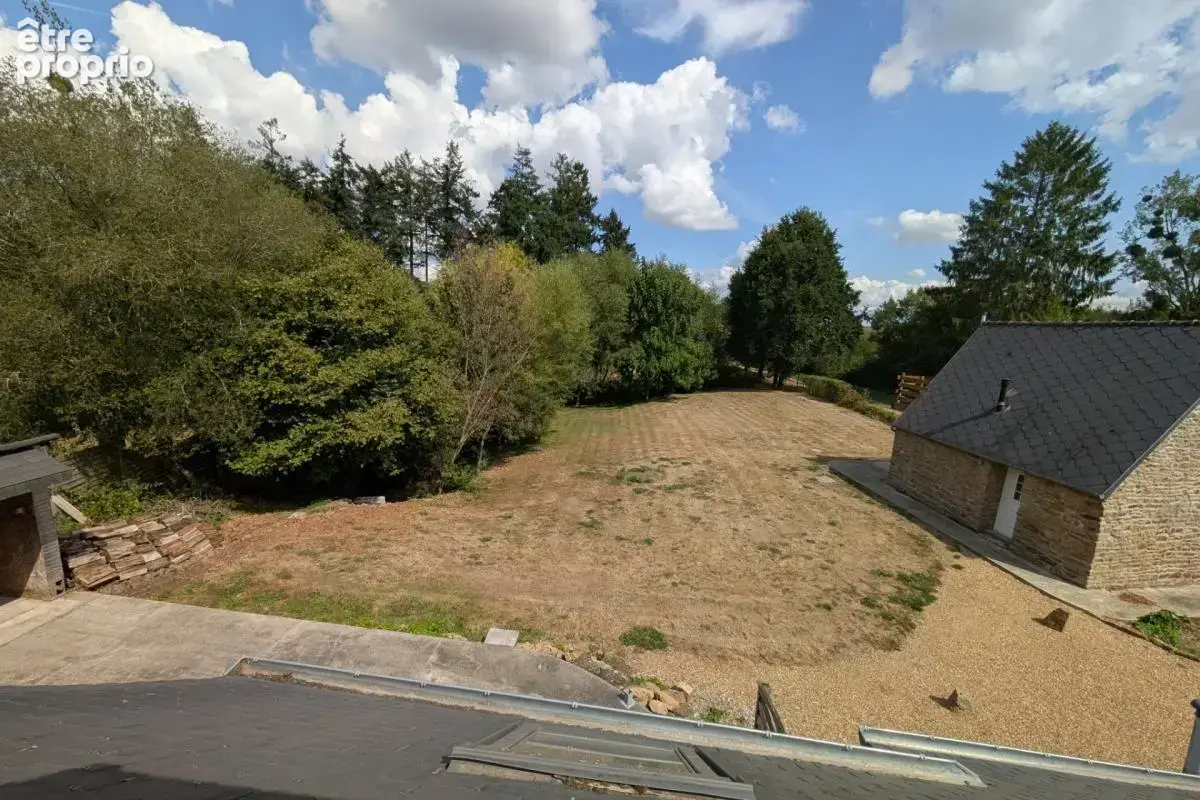 Mellé (35) : Longère de caractère rénovée (5 pièces) avec gîte indépendant, dépendances et potentiel d'aménagement - photo 18