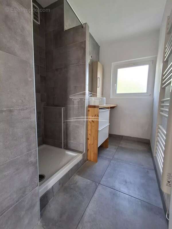 Appartement à SORGUES