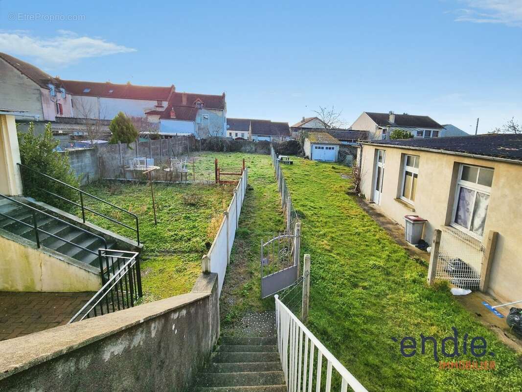 Maison à COMMENTRY