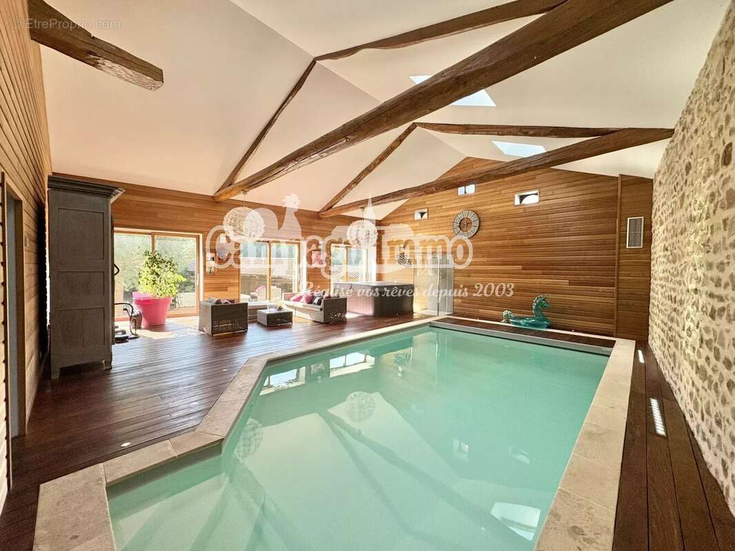 Maison à LONGESSAIGNE