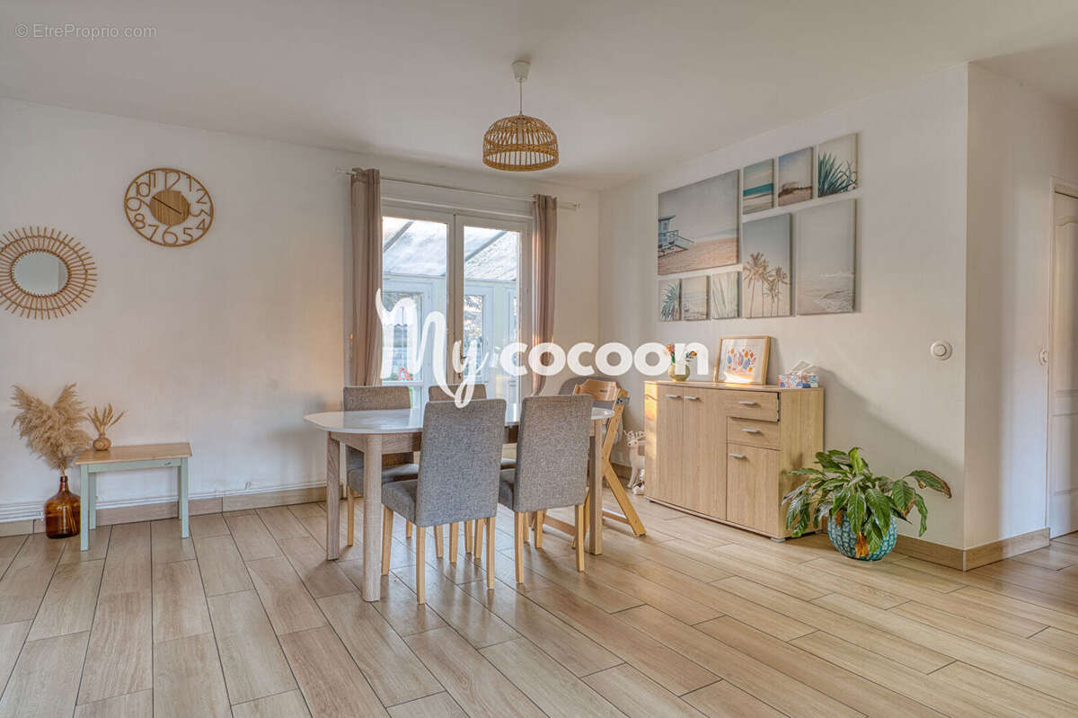 Maison à SAINT-SORLIN-EN-BUGEY