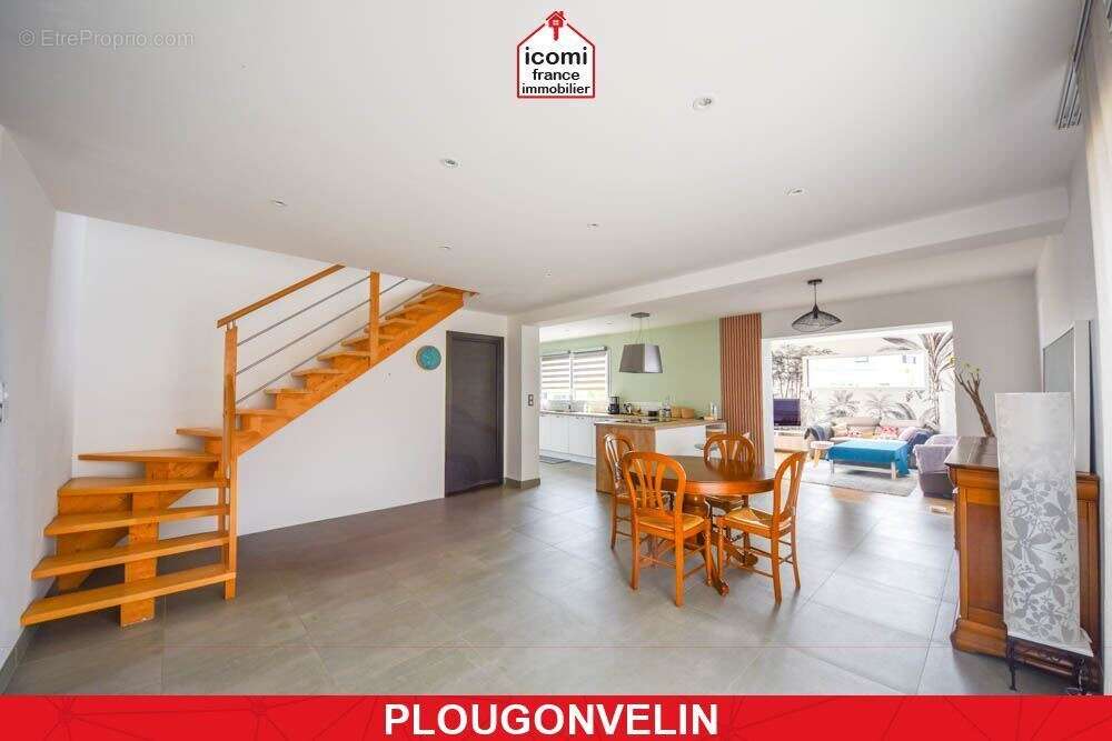 Maison à PLOUGONVELIN