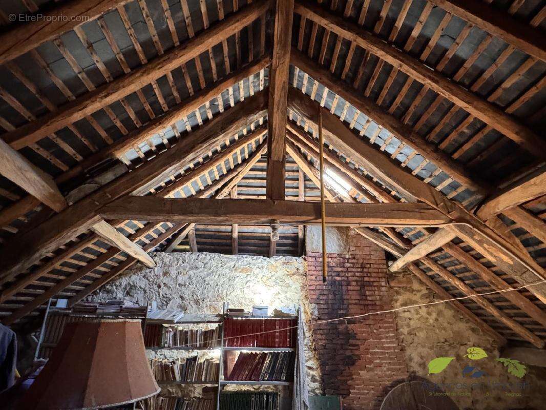 Maison 232 m² à Chamberet  - photo 15