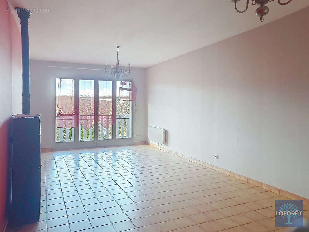 Maison T5 à fort potentiel avec jardin & panneaux solaires de 116m³ - photo 4