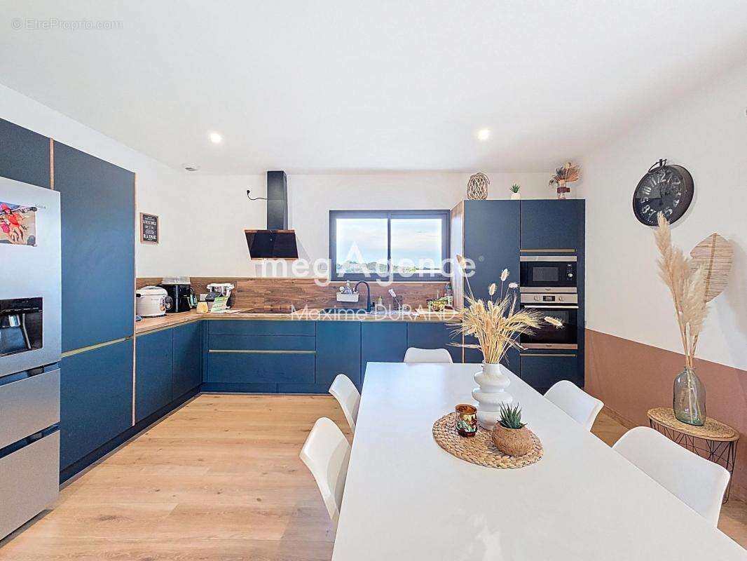 Maison à MORTAGNE-SUR-SEVRE