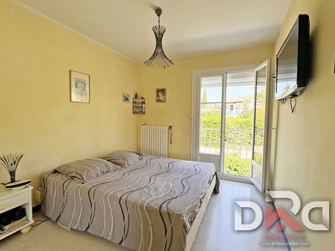 Appartement à CARQUEIRANNE