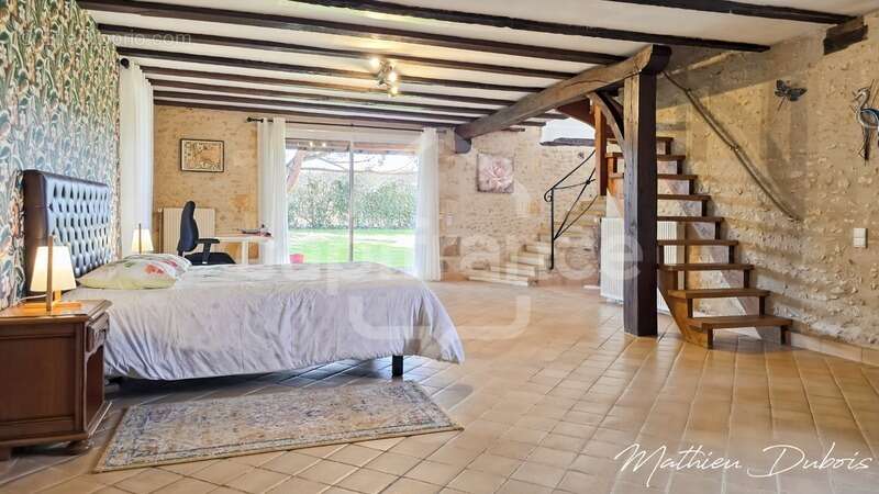 Domaine de caractère du XVIIᵉ siècle rénové - Propriété de charme avec piscine et parc arboré - Entre Périgueux et Bergerac - photo 11