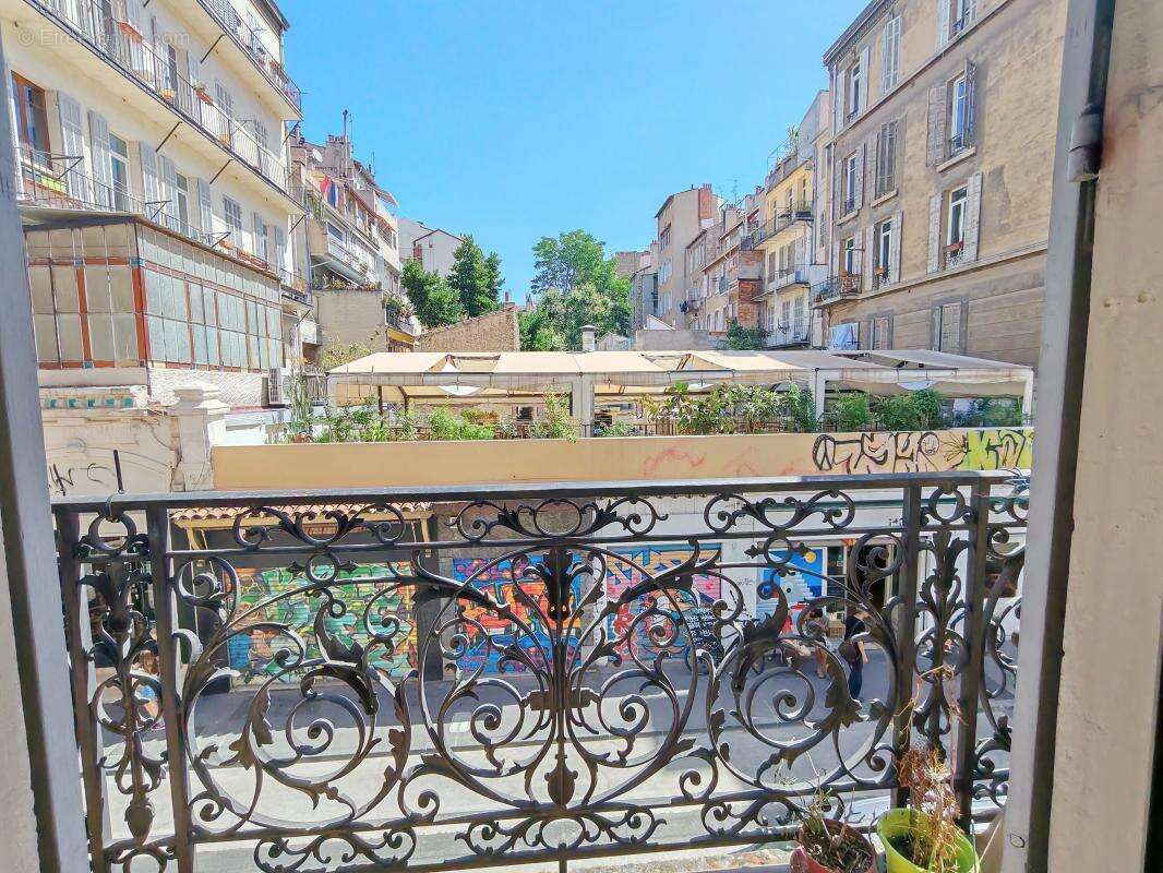 Appartement à MARSEILLE-1E