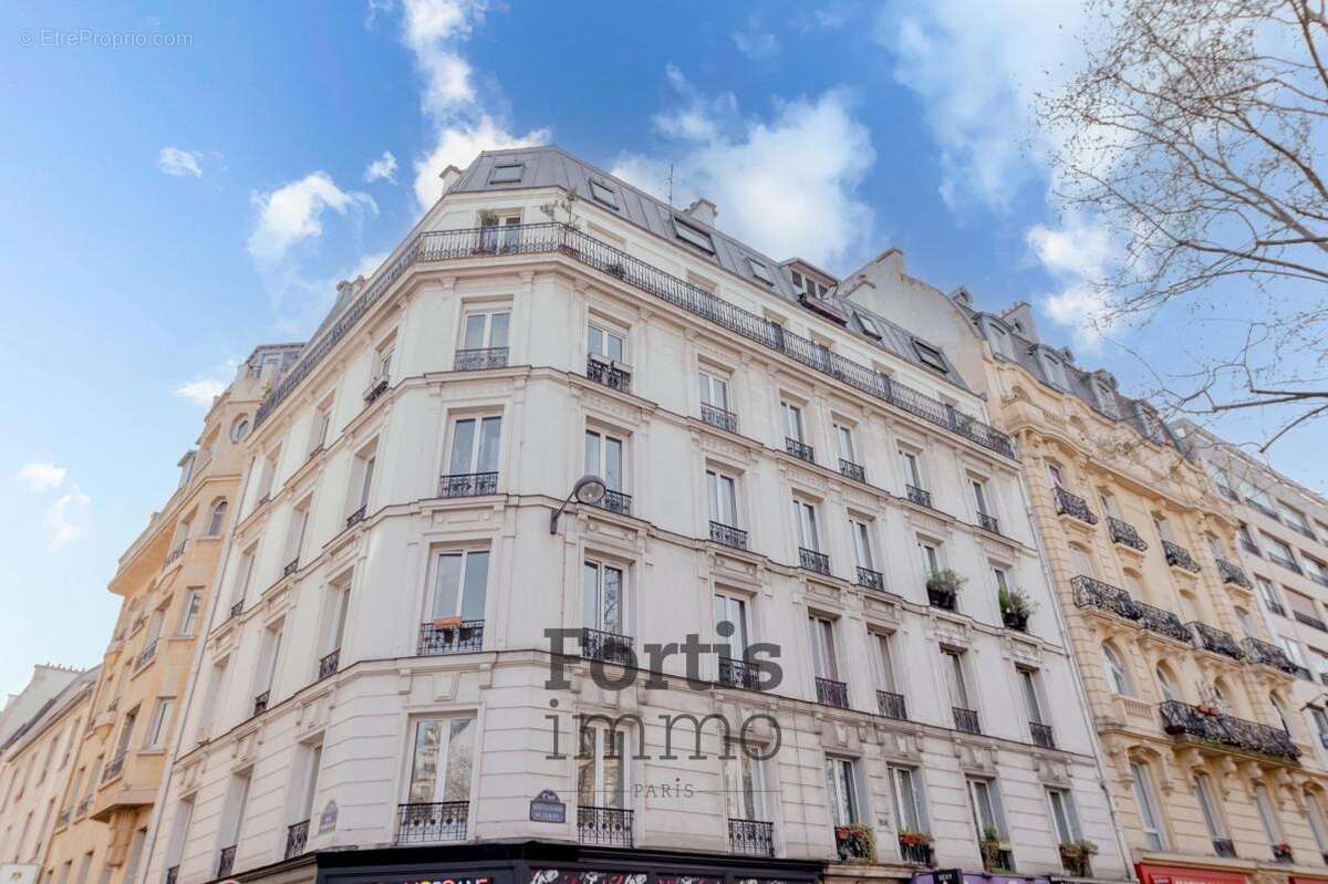 Appartement à PARIS-9E