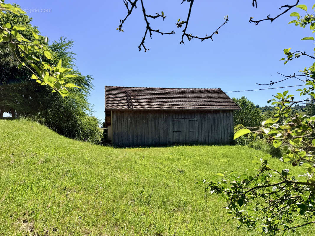Maison à SAINT-CHRISTOPHE-ET-LE-LARIS