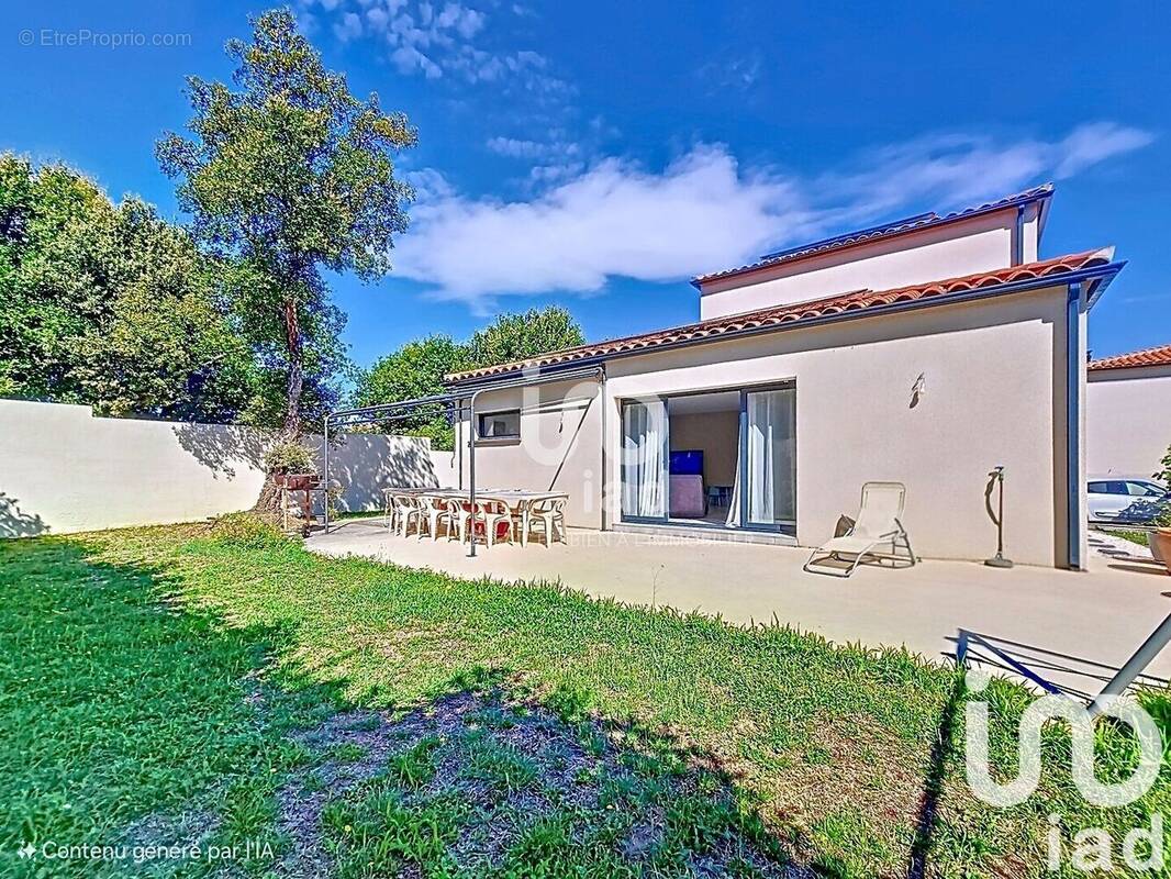 Photo 1 - Maison à LAROQUE-DES-ALBERES