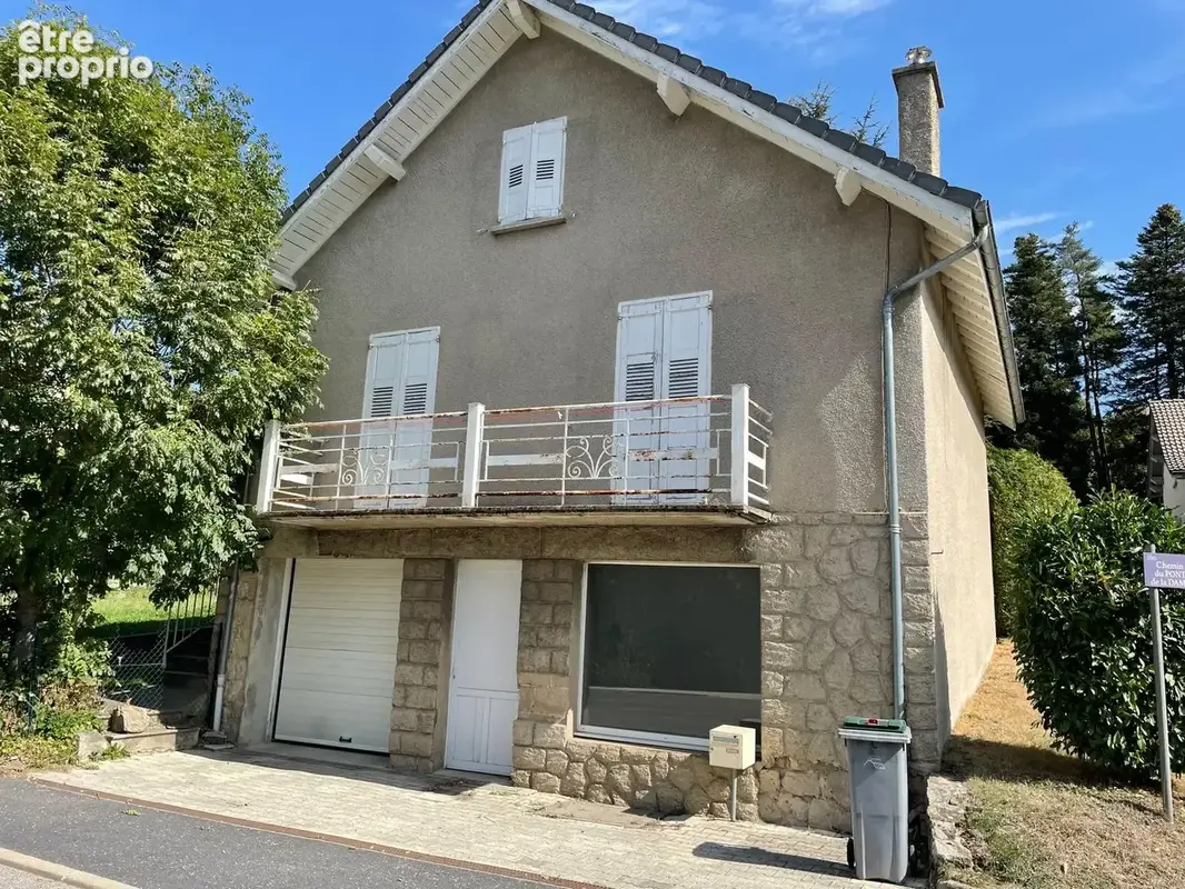 Maison à LE CHAMBON-SUR-LIGNON