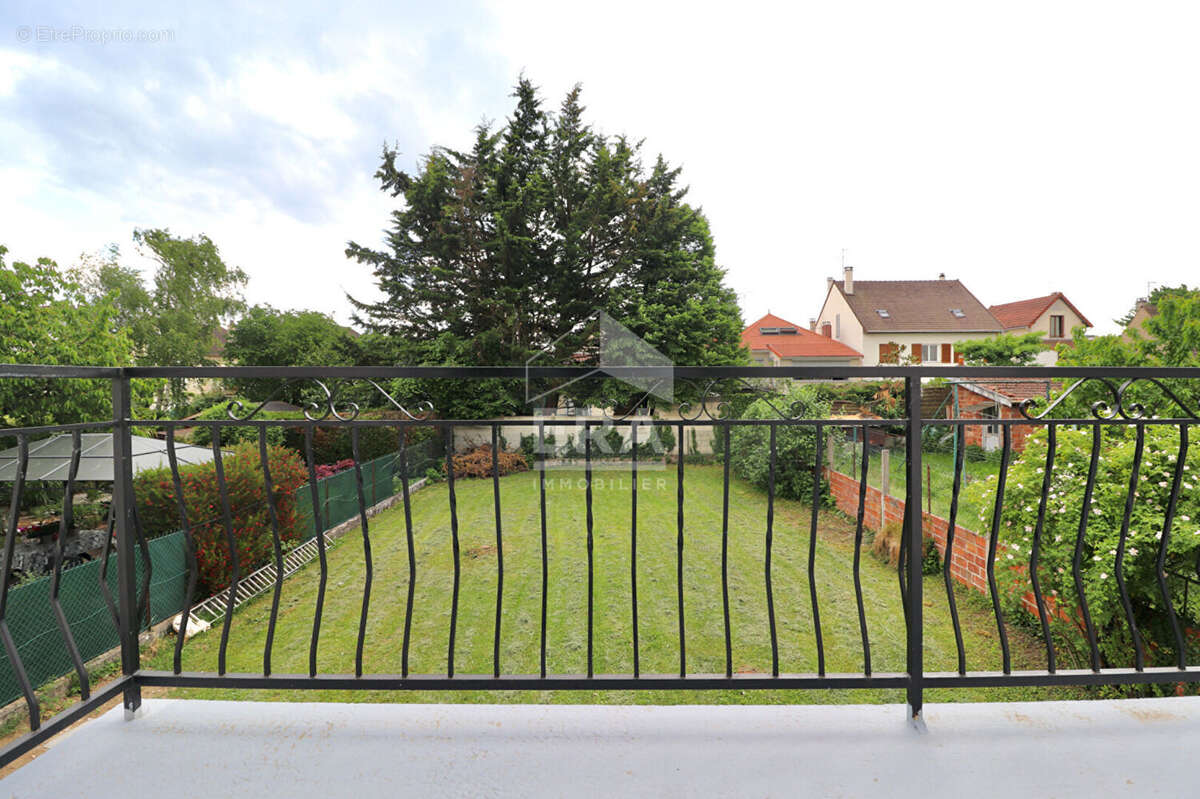 Maison à GOURNAY-SUR-MARNE