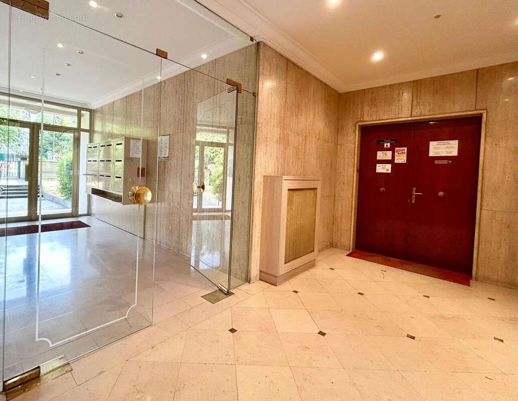   - Appartement à ANGERS