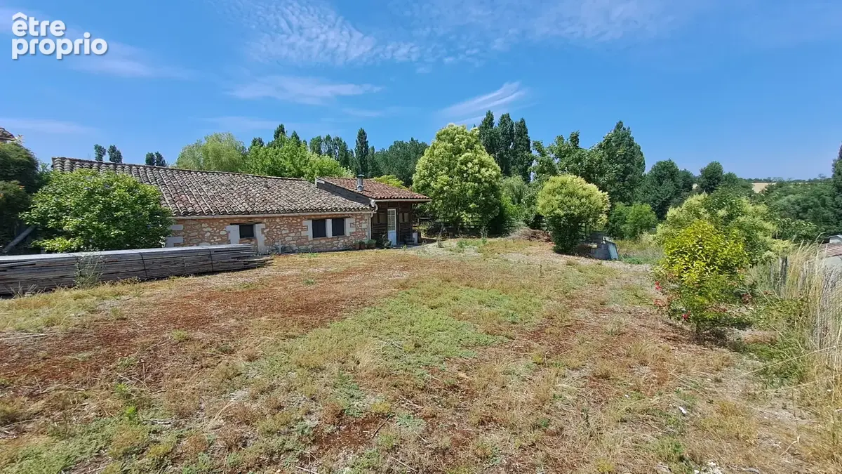Ensemble immobilier de 4 logements en pierres sur une parcelle de 3109 m2. IDEAL INVESTISSEMENT LOCATIF. - photo 10