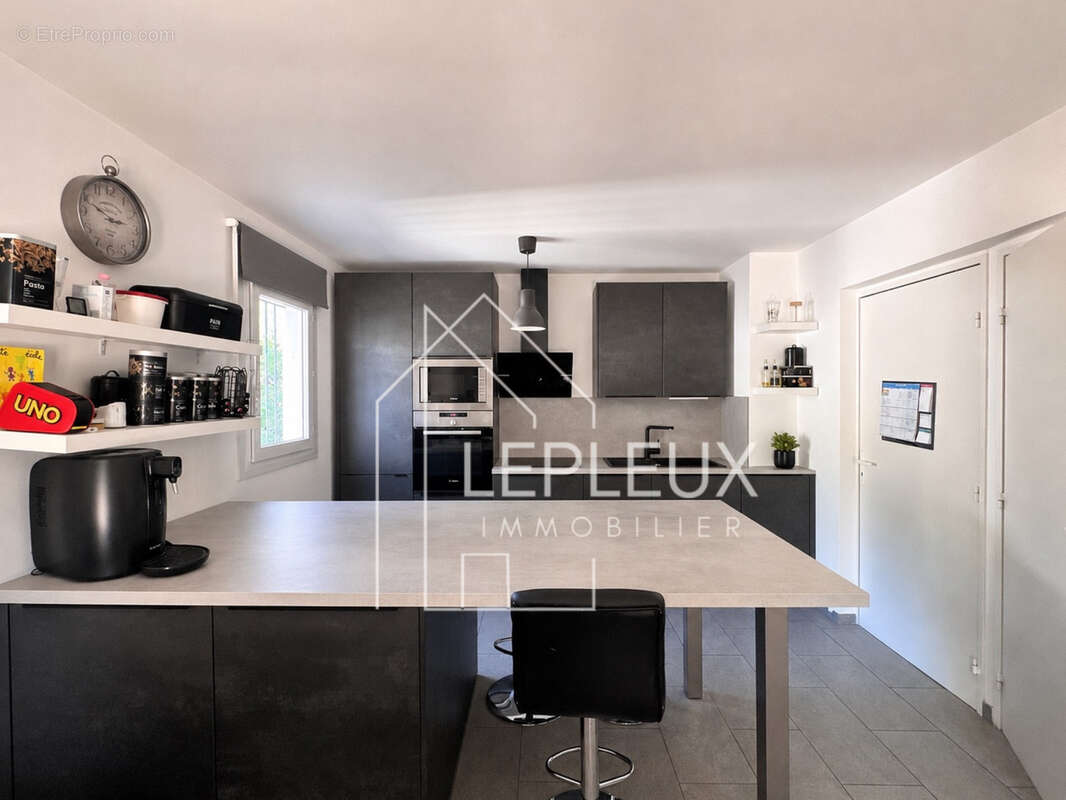 Appartement à PEYMEINADE