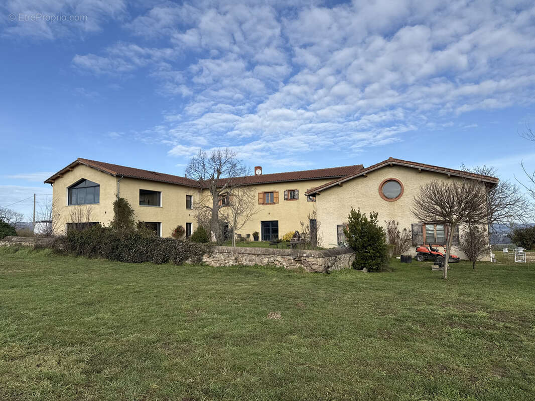 Maison à SAINT-JULIEN-D'ODDES