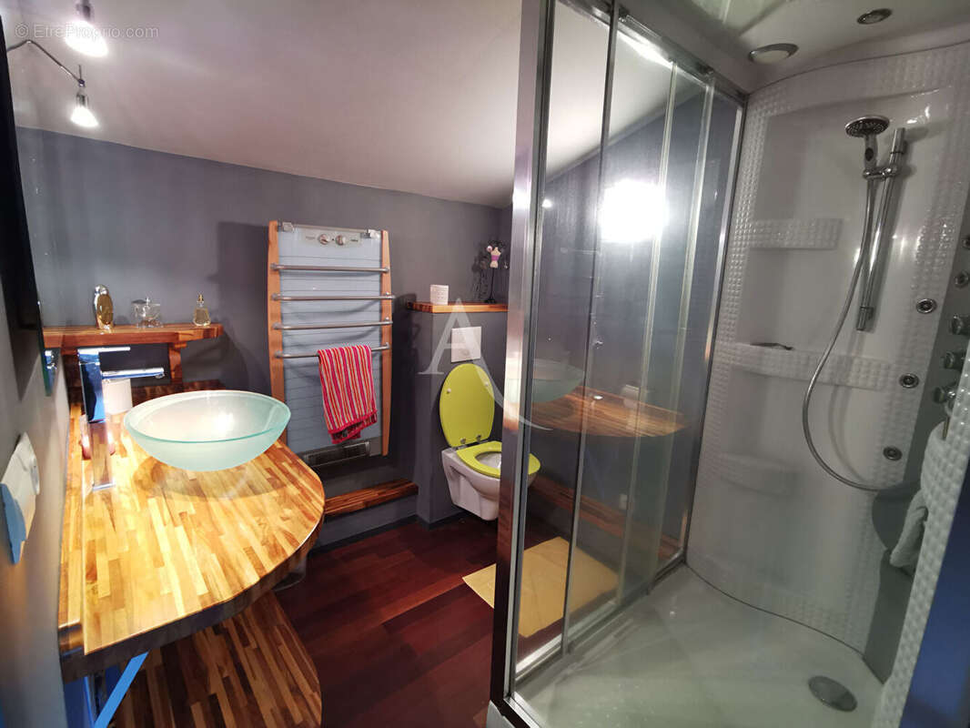 Maison à TUGERAS-SAINT-MAURICE