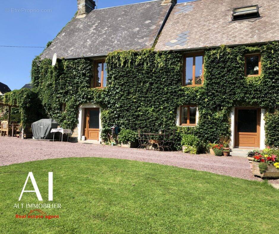 Maison à CONDE-SUR-NOIREAU