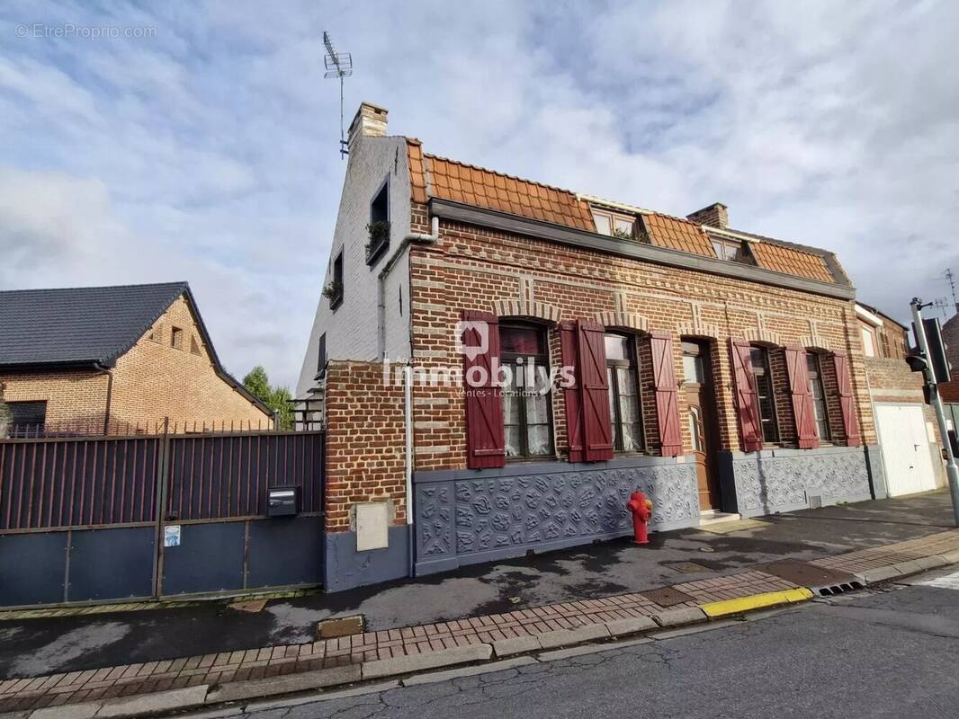 Maison à MARCHIENNES