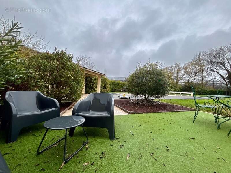 Belle maison de plain-pied avec piscine et terrain de 2000 m², au calme et sans vis-à-vis à Montauban (82) - photo 15