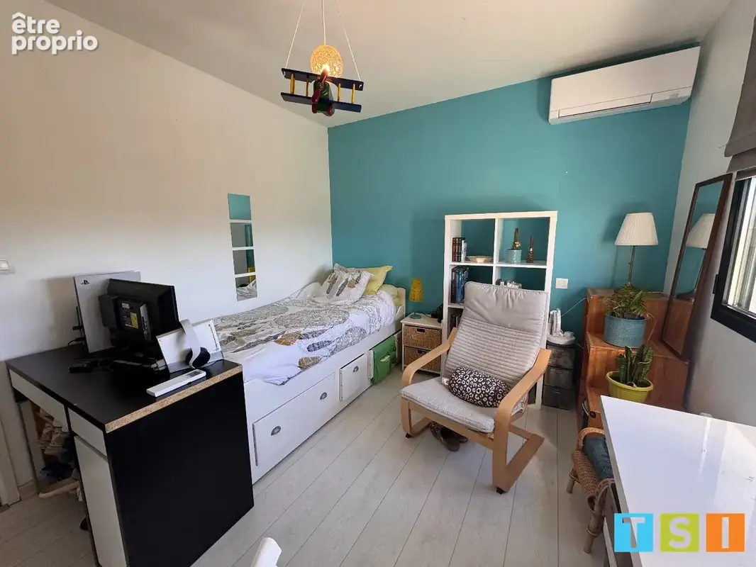 Maison de plain-pied avec vue sur les Pyrénées, grand garage et panneaux solaires - photo 16