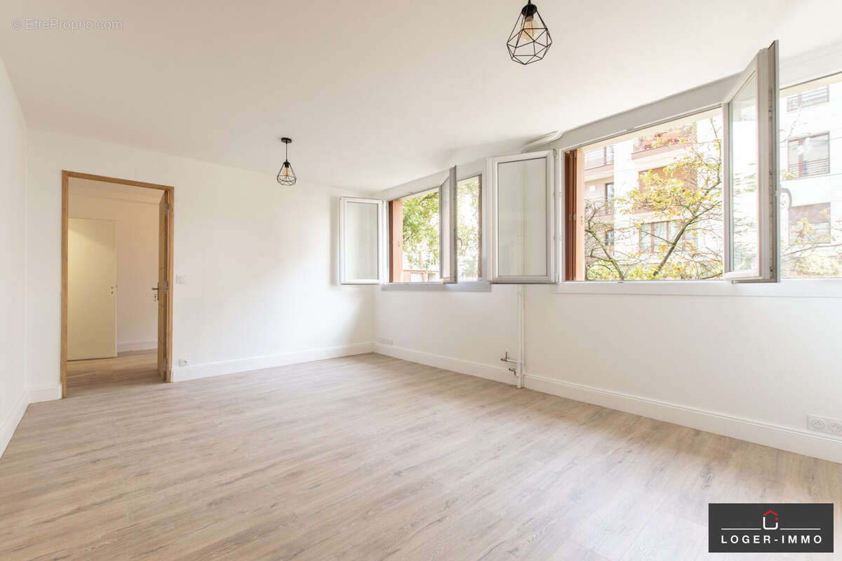 Appartement à SAINT-MAUR-DES-FOSSES