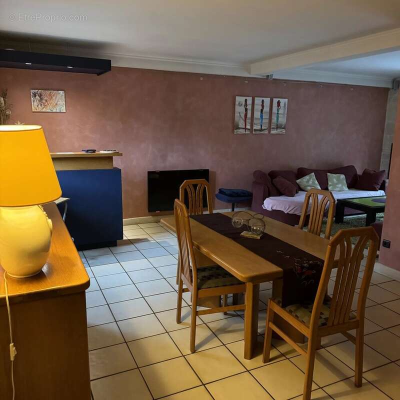 Maison à STAINS