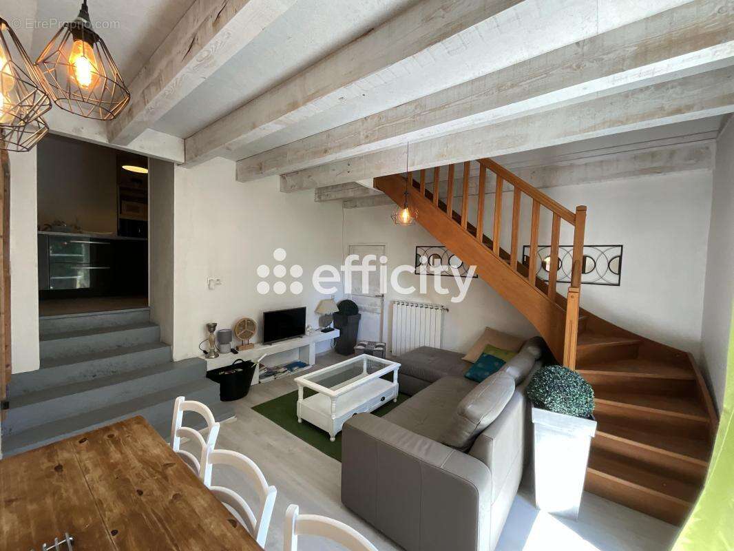 Maison 608 m² à Baix  - photo 7