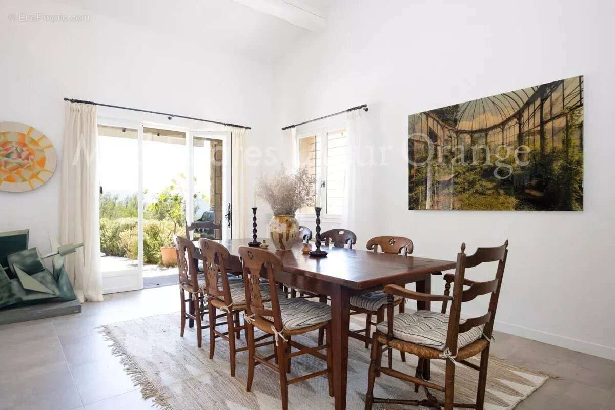 Villa d'exception avec vue panoramique à Grimaud. - photo 7
