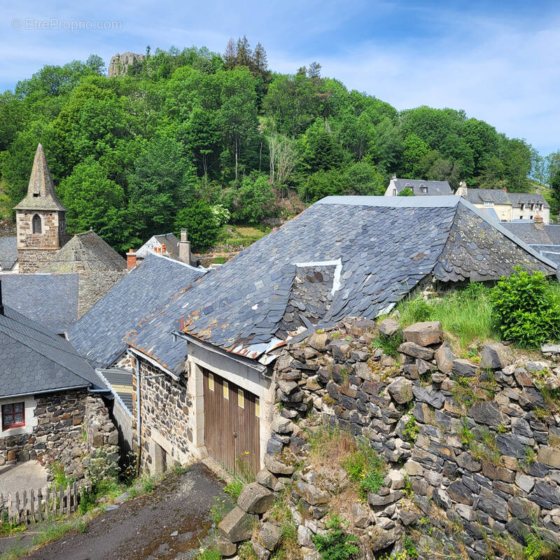 Maison à APCHON