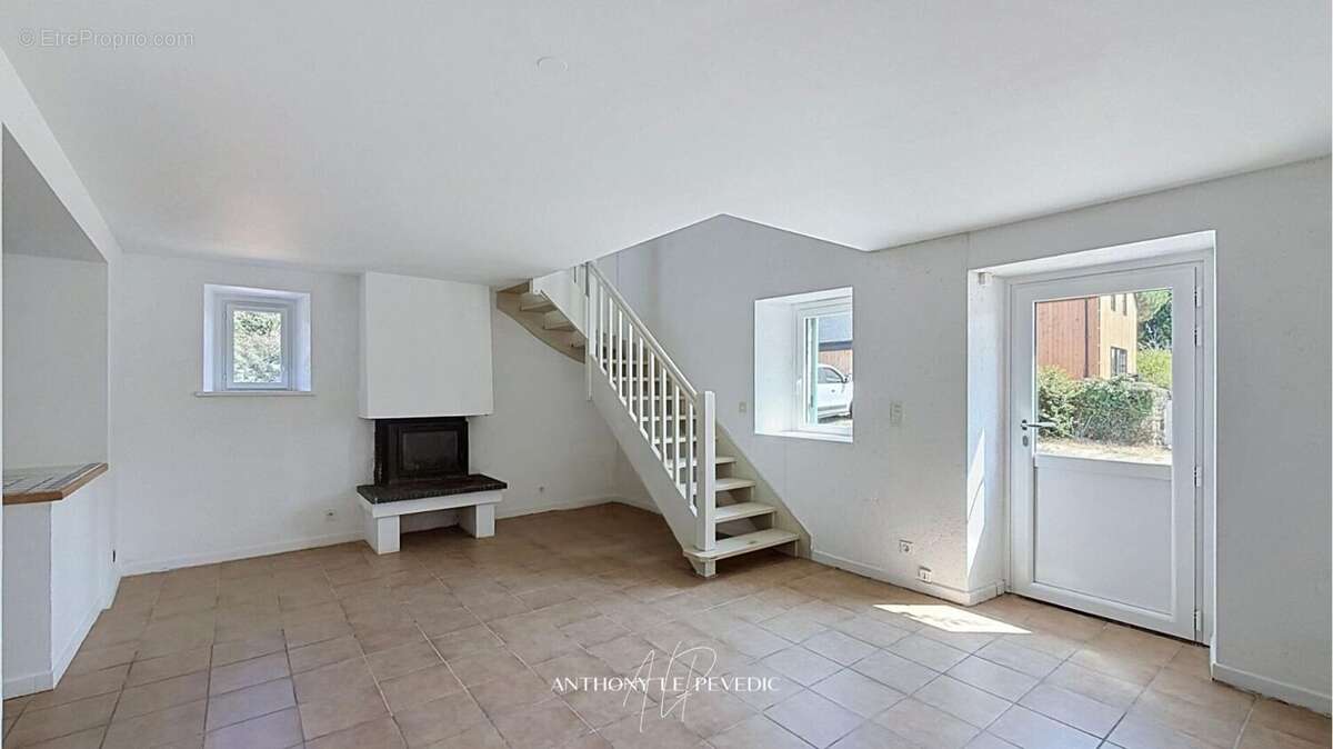 Maison 52 m² à Locmariaquer  - photo 4