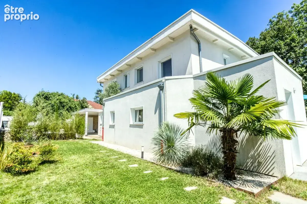 Maison 175 m² à Charbonnieres-Les-Bains  - photo 6