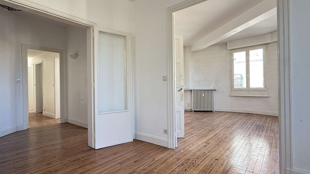 Appartement T4 lumineux centre-ville Clermont-Ferrand - photo 12