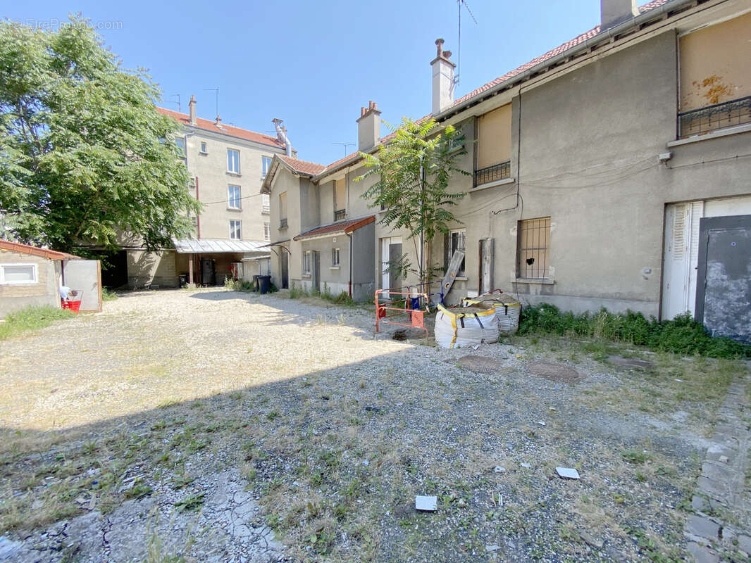 Appartement à SAINT-MAUR-DES-FOSSES