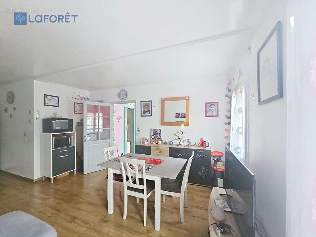 Appartement à ESBLY