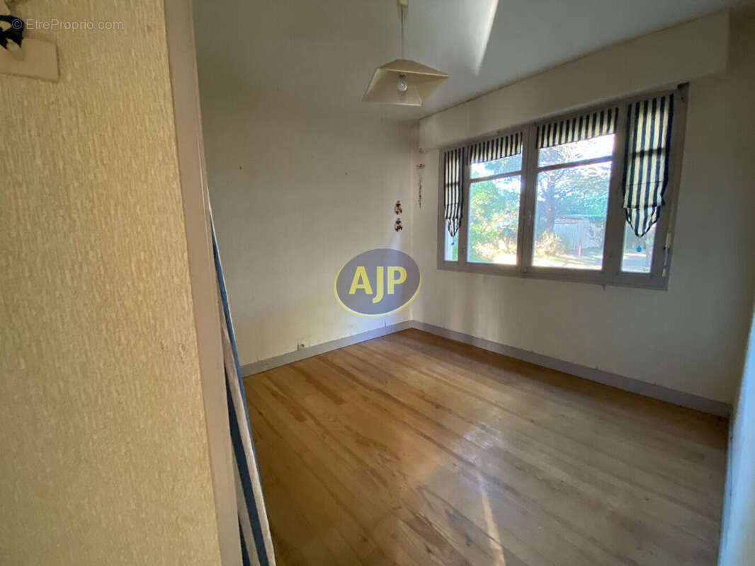 Maison à VENDAYS-MONTALIVET